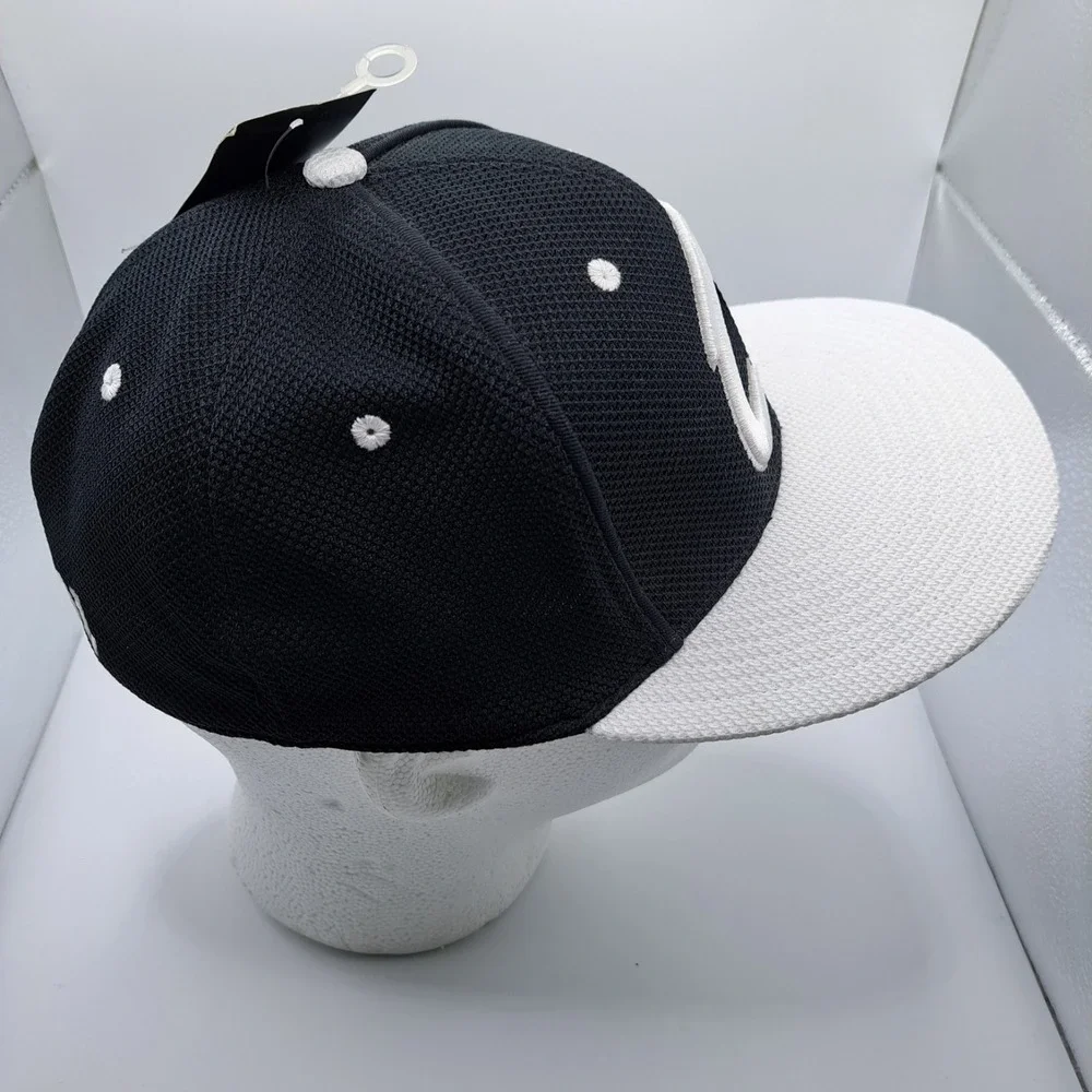 Adidas Capital Black Gray Flex Fit Mesh Cap NWT EC2894